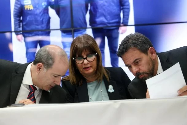 Piquetes: casi 30 allanamientos y varios imputados por "extorsión" para concurrir a protestas