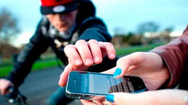 Inseguridad: crece el mercado paralelo de celulares