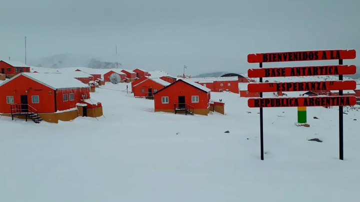 Evacuaron a nueve personas por un brote de coronavirus en la Antártida