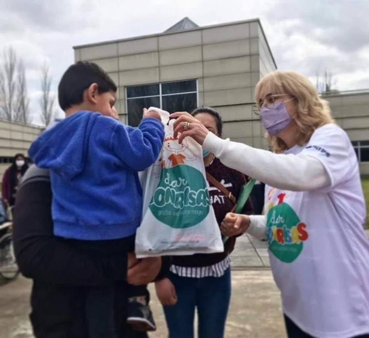 Fundadora de la ONG Dar Sonrisas: &quot;Trabajamos y ponemos el corazón para tratar de transformar la realidad de los argentinos&quot;