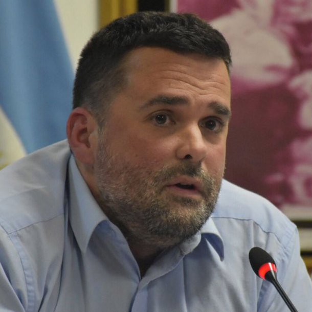 Daniel Menéndez: "Es un error creer que los problemas se solucionan con planes sociales"