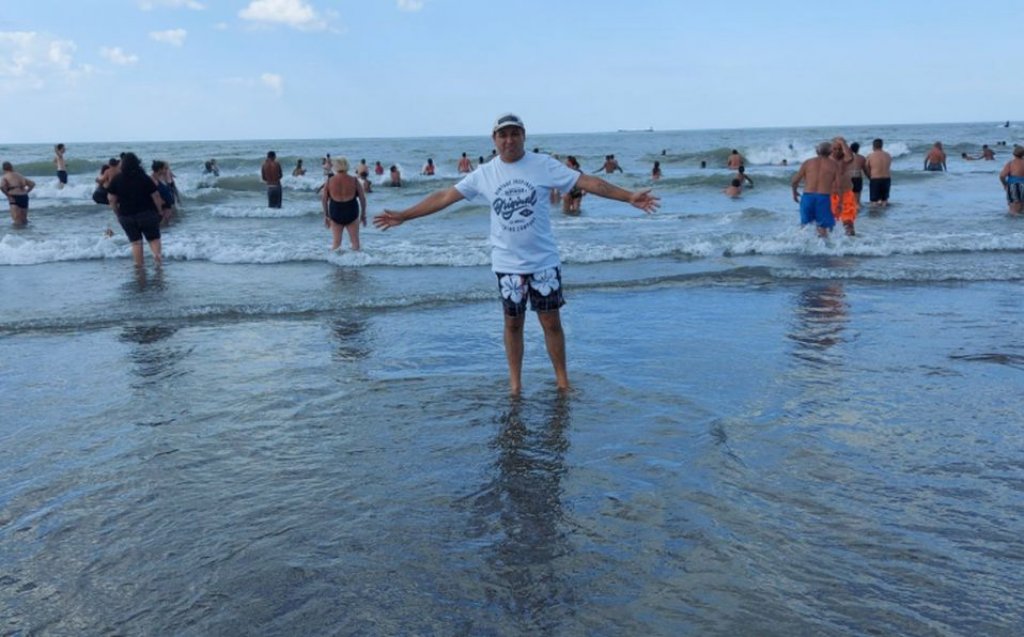 A los 48 años cumplió su sueño de conocer Mar del Plata