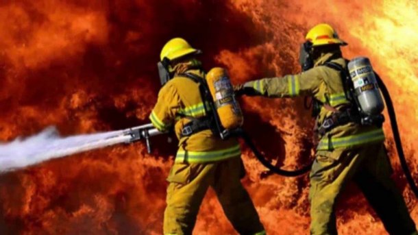 Rodolfo Cardozo: "En el libro describo mis días como bombero voluntario”
