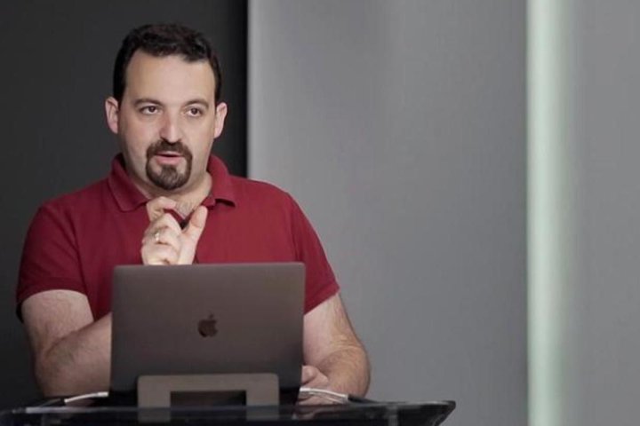 Maximiliano Firtman: "La direcci&oacute;n del contrato de LIBRA no estaba publicada en ning&uacute;n lado y fue el tuit el inicio de la difusi&oacute;n de esa criptomoneda"