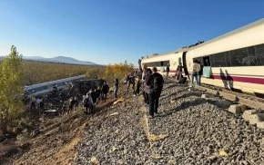 Periodista en Espa&ntilde;a: "Las im&aacute;genes que describen los pasajeros del accidente son dantescas"
