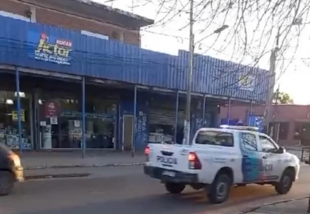 Saquearon un local de electrodomésticos en Derqui