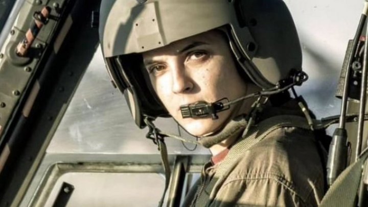 Carolina Estefanía Escobar: “Volar un helicóptero tiene mas complicaciones que volar un avión”