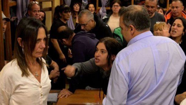 Clarisa Armando: "Si el resultado no es el que quiere el kirchnerismo, actúa con violencia"