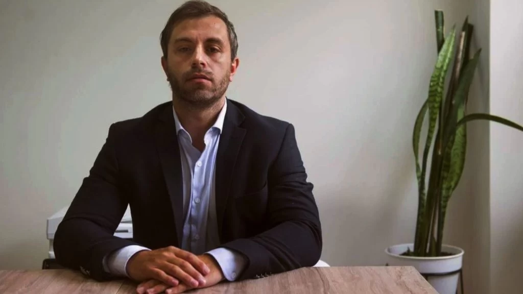 Federico Furiase: &quot;Los argentinos tienen un colchón fuerte en dólares que puede ayudar a re-monetizar la economía&quot;