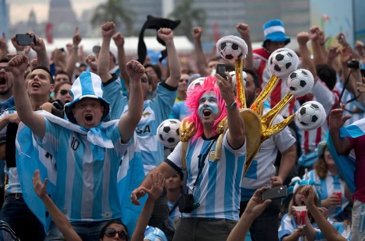 Una nueva encuesta plantea si los argentinos se olvidan de los problemas gracias al Mundial