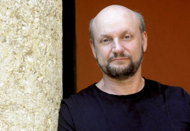 Juan José Campanella: "Sufro mucho la crisis que atraviesa el cine porque le dediqué mi vida entera"