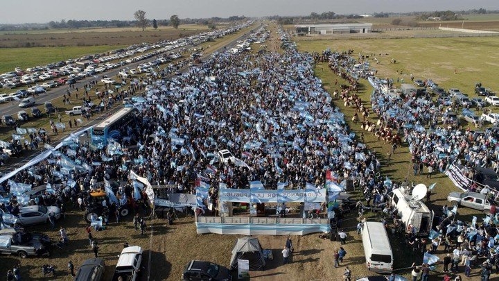Más de 65 mil personas participaron de la protesta del campo en San Nicolás