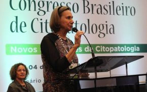 Dra. Mercedes Gamboni: "El Papa deber&aacute; hacerse controles de por vida"