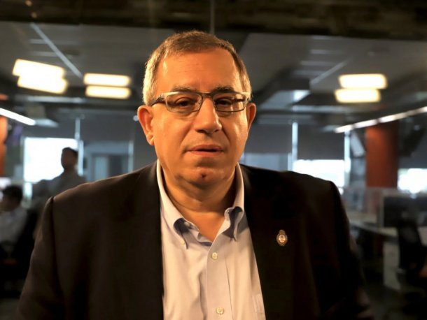Carlos Maslatón: "Es una mala idea mostrar edificios, yo pago lo que me llega y nunca he pedido subsidios"