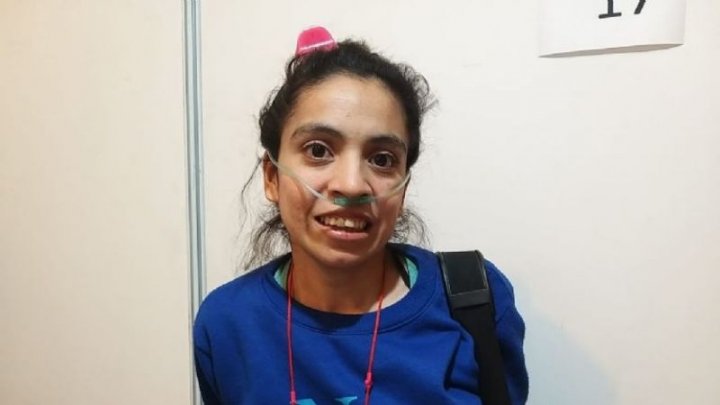 Espera un trasplante de riñón, emociona a todos con su trabajo y hasta será visitada por el gobernador de San Juan