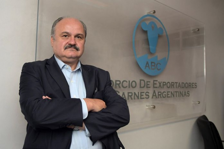 Mario Ravettino desmintió a Alberto Fernández: &quot;La Argentina tiene 53 o 54 millones de cabezas de ganado&quot;