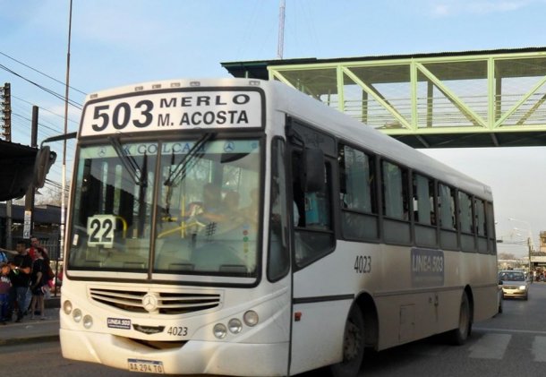 Un colectivero le salvó la vida a 50 pasajeros