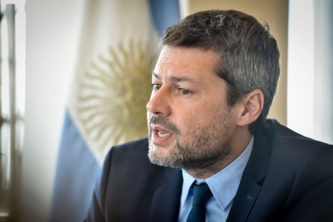 Lammens aseguró que en la temporada de verano "no va a haber ningún tipo de restricción al tráfico de autos"