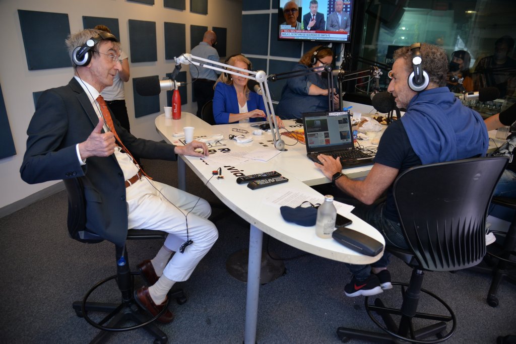 Volvé a escuchar el pase entre Nelson Castro y Luis Majul