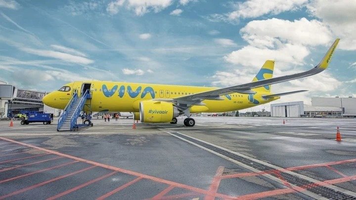 Cientos de argentinos varados en Colombia por la quiebra de una Low Cost: &quot;Estamos desamparados esperando respuesta&quot;