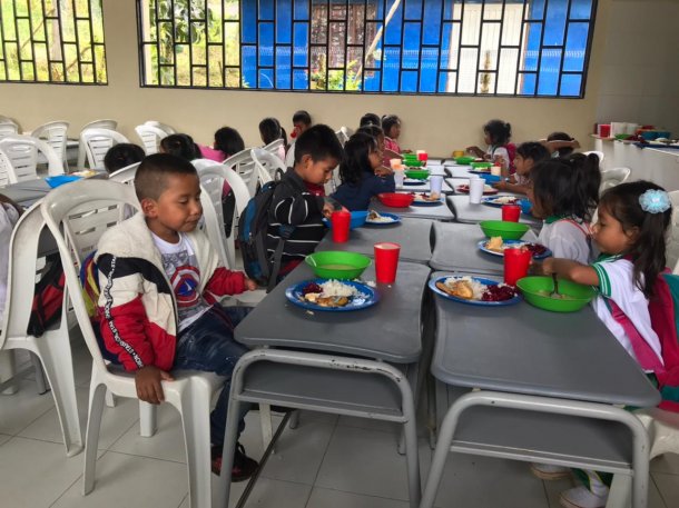 Chaco, el lugar más pobre: "En la mochila no traen cuadernos, traen plato y tenedor"