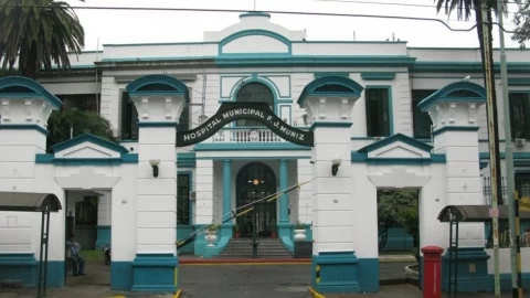 La jefa de terapia intensiva del Hospital Muñiz aseguró que "los casos de coronavirus en personas vacunadas son leves"