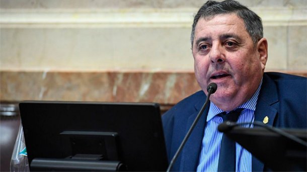 Alfredo De Angeli: "La conozco poco a Batakis pero le dejó una provincia quebrada a Vidal"