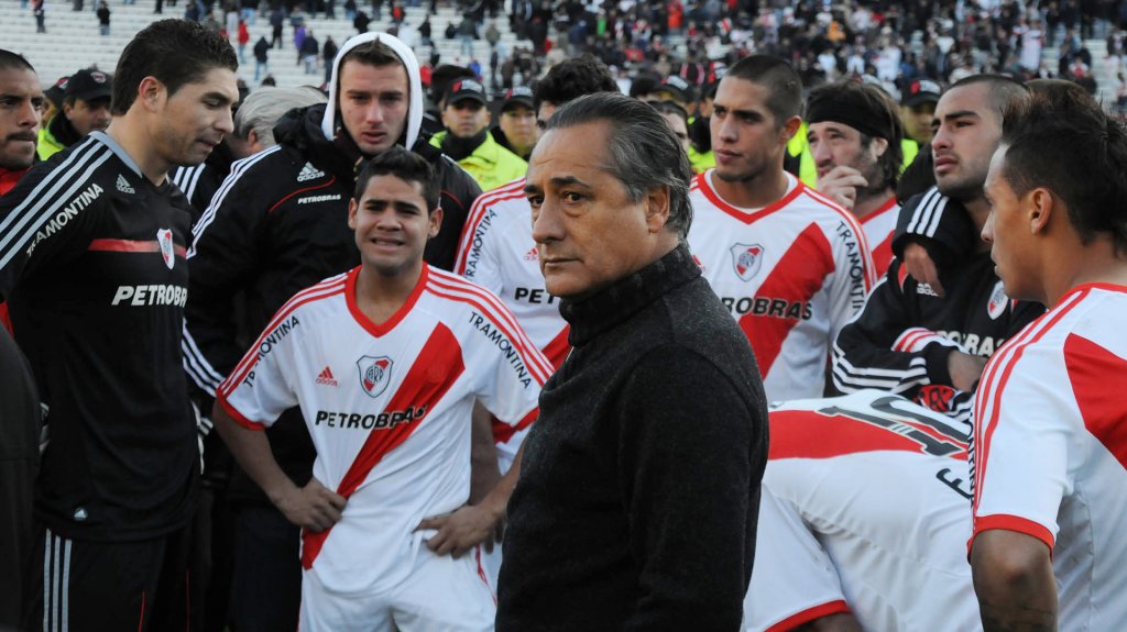 Juan José López: &quot;Lo único que cambiaría de mi vida deportiva es el descenso con River&quot;