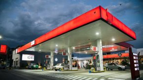 Guillermo Borelli: "La nafta Argentina es la más cara de la región, excepto la de Uruguay. Comprar nafta de madrugada con descuento es una engaña pichanga"