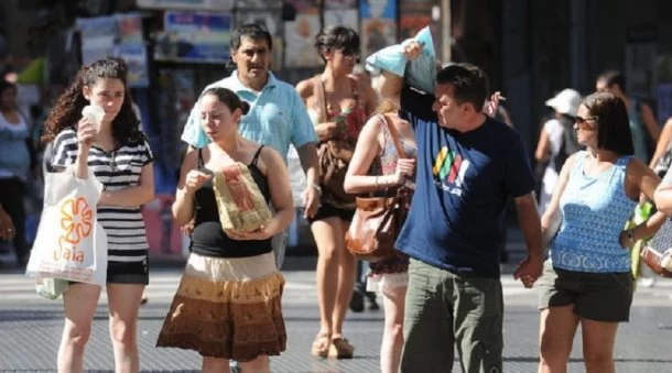 Un estudio demostró que el calor sostenido en el tiempo afecta al organismo y disminuye el rendimiento laboral