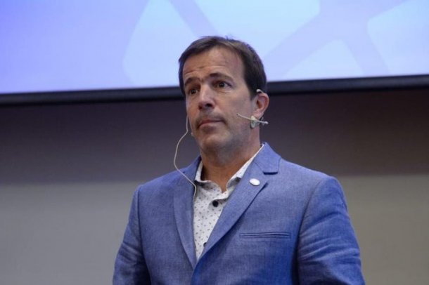 Dólar turista: "Con los nuevos impuestos se duplica el valor de los pasajes"