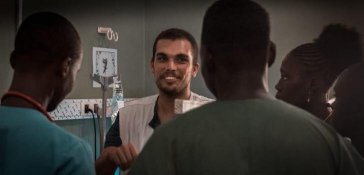 Juan Carlos Martínez: “En los lugares donde trabaja médicos sin fronteras no hay un resguardo estatal”