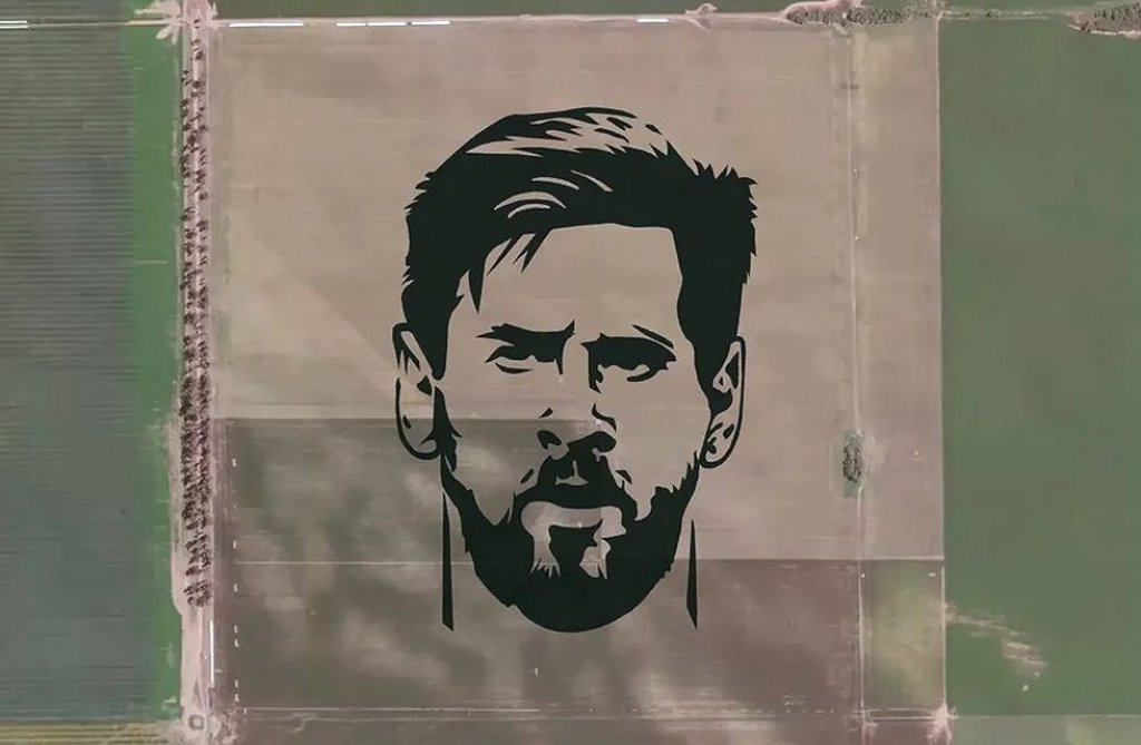 Creó un prototipo para sembrar la cara de Lionel Messi en los campos del país