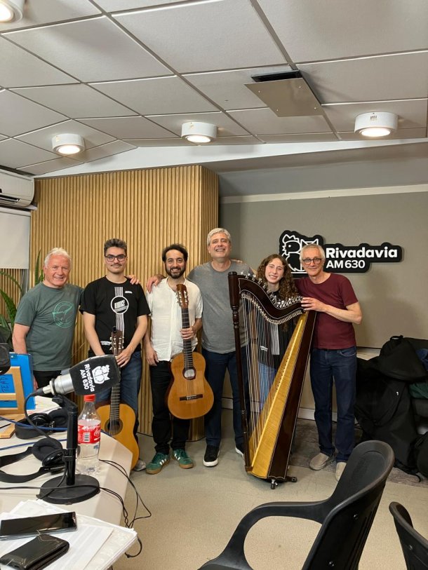 Un encuentro musical con "Las Guitarras del Once"