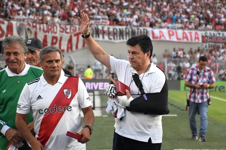 Diego Milone: &quot;Hubo muchos silbidos para Passarella&quot;