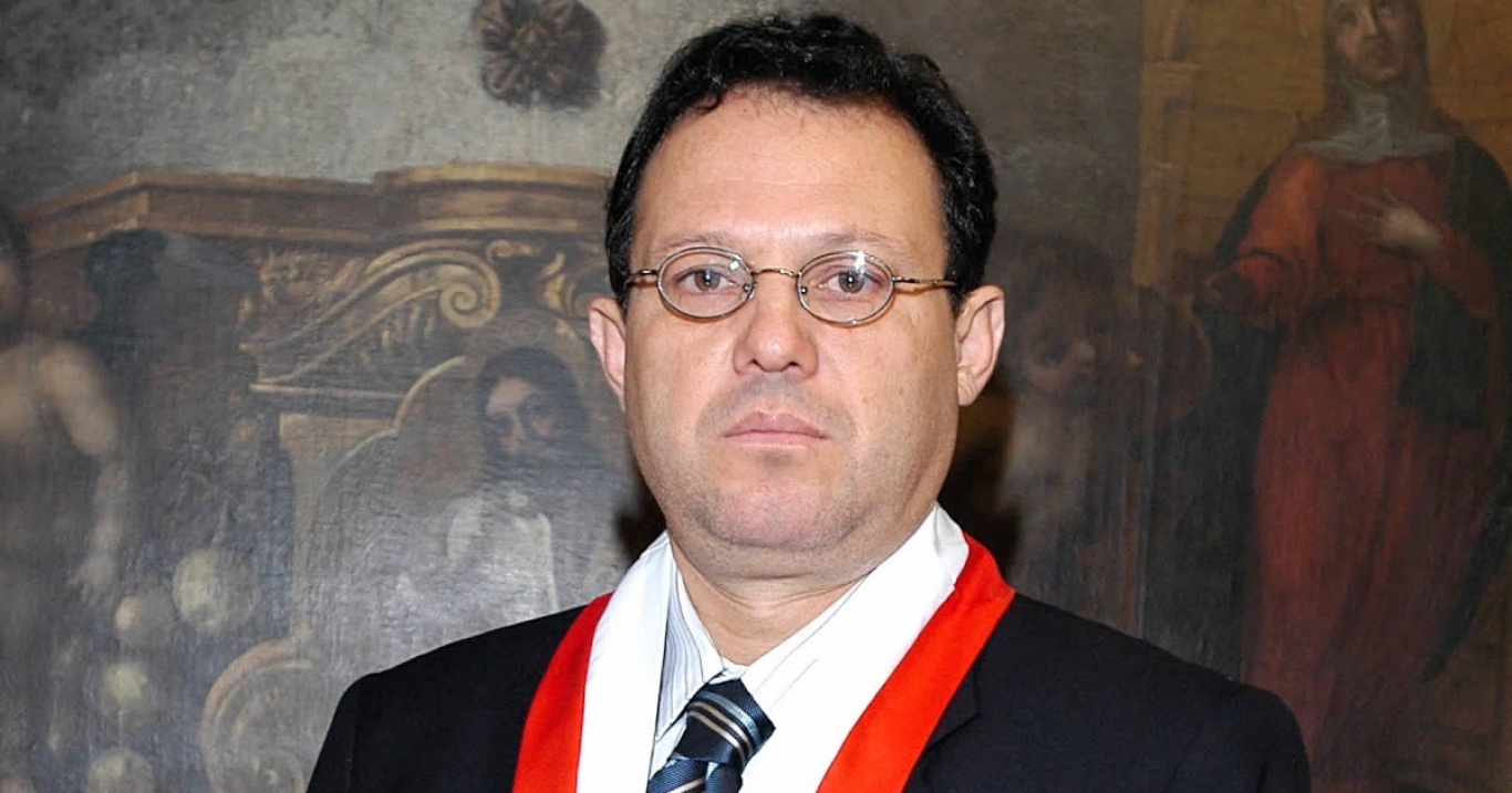 Carlos Mesía: "Nadie quiere que el destino de Perú termine siendo el mismo que el de Venezuela"