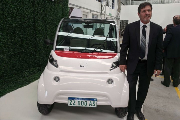 Se pudrió de las complicaciones y muda su empresa a Brasil: &quot;La Argentina es como querer empujar un auto con ruedas cuadradas&quot;