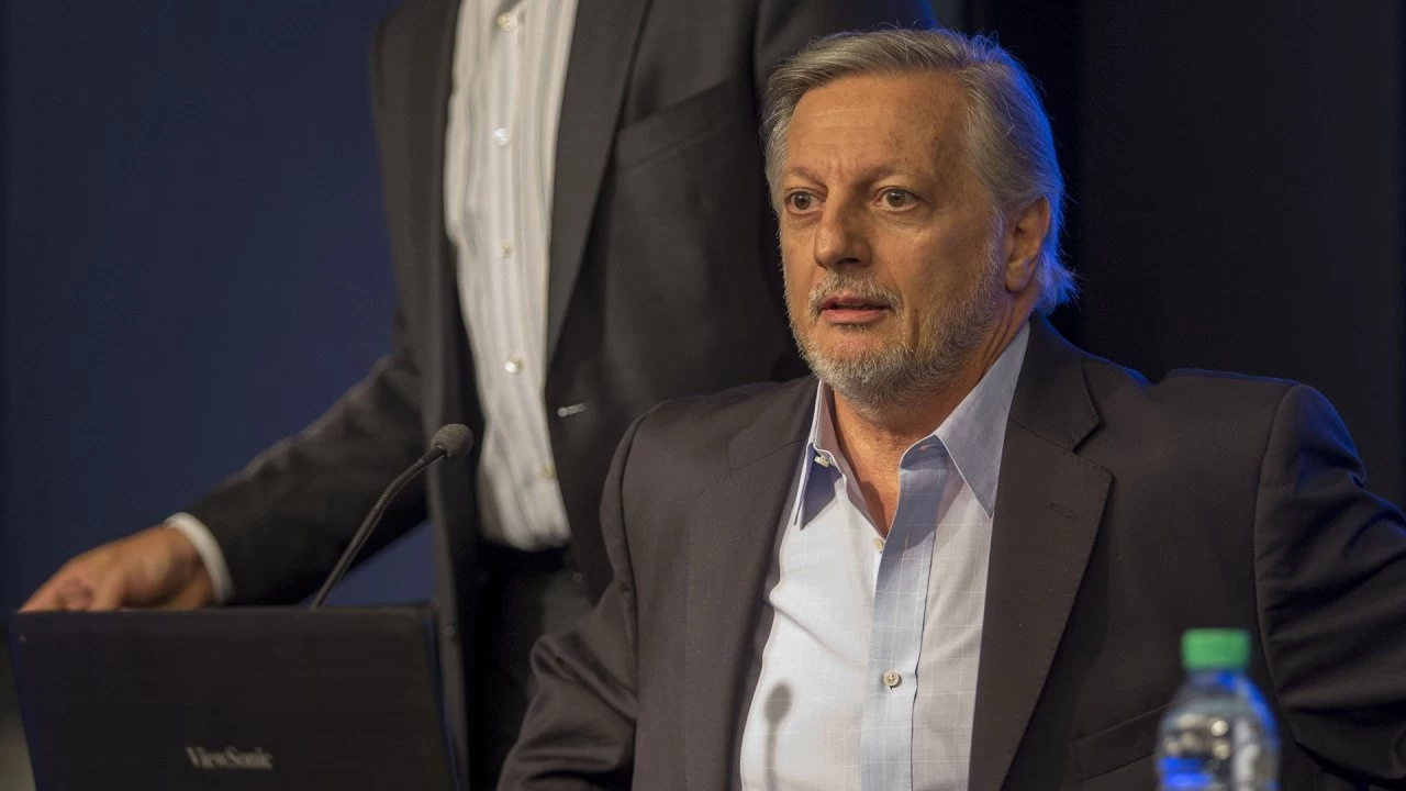 Juan José Aranguren “En la Argentina hay precios internos que están