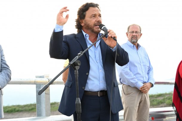 Gustavo Sáenz: "Es injusto que resignemos atender a cualquier argentino por darle a los extranjeros lo que en su país no les dan"