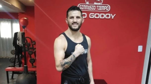 Es boxeador y noqueó a un ladrón que quiso robarle su celular en Neuquén