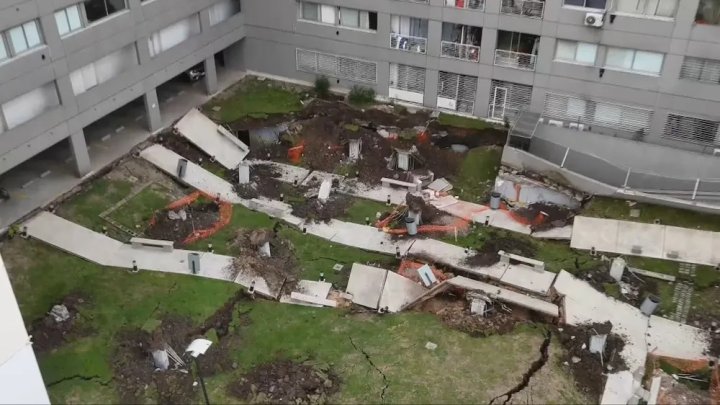 "No solo se derrumb&oacute; mi edificio, se derrumb&oacute; mi sue&ntilde;o": el desgarrador testimonio de una vecina afectada por el derrumbe en Parque Patricios