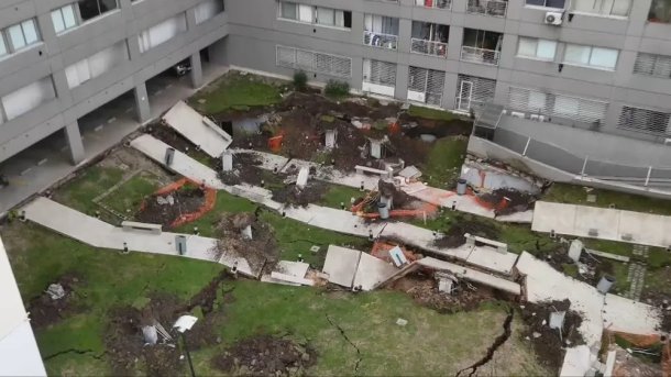 "No solo se derrumbó mi edificio, se derrumbó mi sueño": el desgarrador testimonio de una vecina afectada por el derrumbe en Parque Patricios