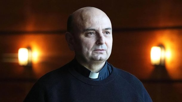 El sacerdote a cargo de la única iglesia católica en Gaza: 