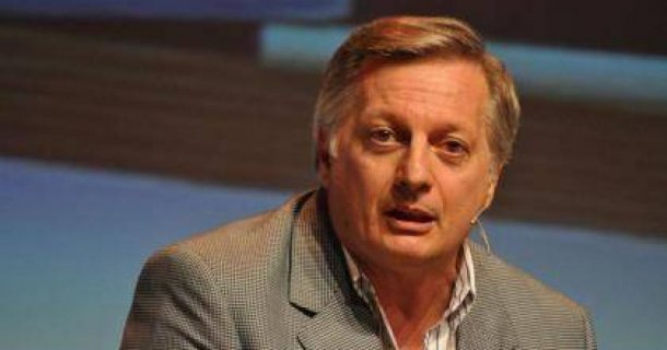 Juan José Aranguren: "Las tarifas del gas deben cumplir con lo firmado con el FMI"