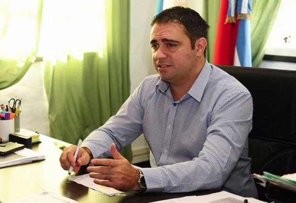 Mauricio Davico, el jefe comunal que fue percusionista del grupo Ráfaga