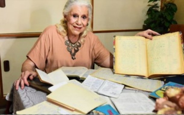 La mujer de 88 años que hace 70 anota metódicamente todos sus gastos
