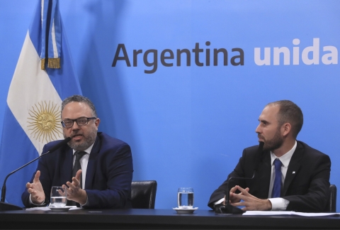 Kulfas: "Más de la mitad de las empresas recibieron el beneficio ATP"