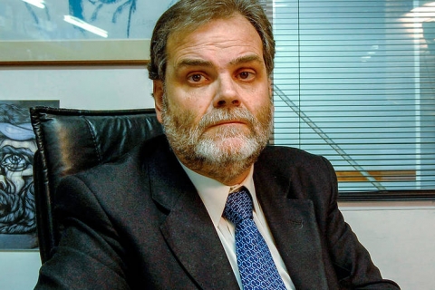 Eugenio Semino: "De los casi 40 mil fallecidos que tenemos el 80 % son adultos mayores "