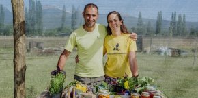 Henú y Carlos: "El 95% de la miel en Argentina está destinada a la exportación"