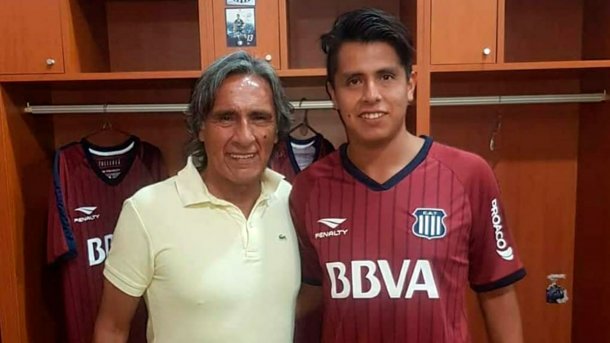 El campeón del Mundo que no fue a Qatar para ver el Mundial con su hijo: "Me tiene tatuado y dice que soy su ídolo"